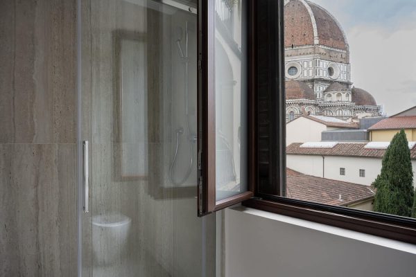 1. Vista camera 4